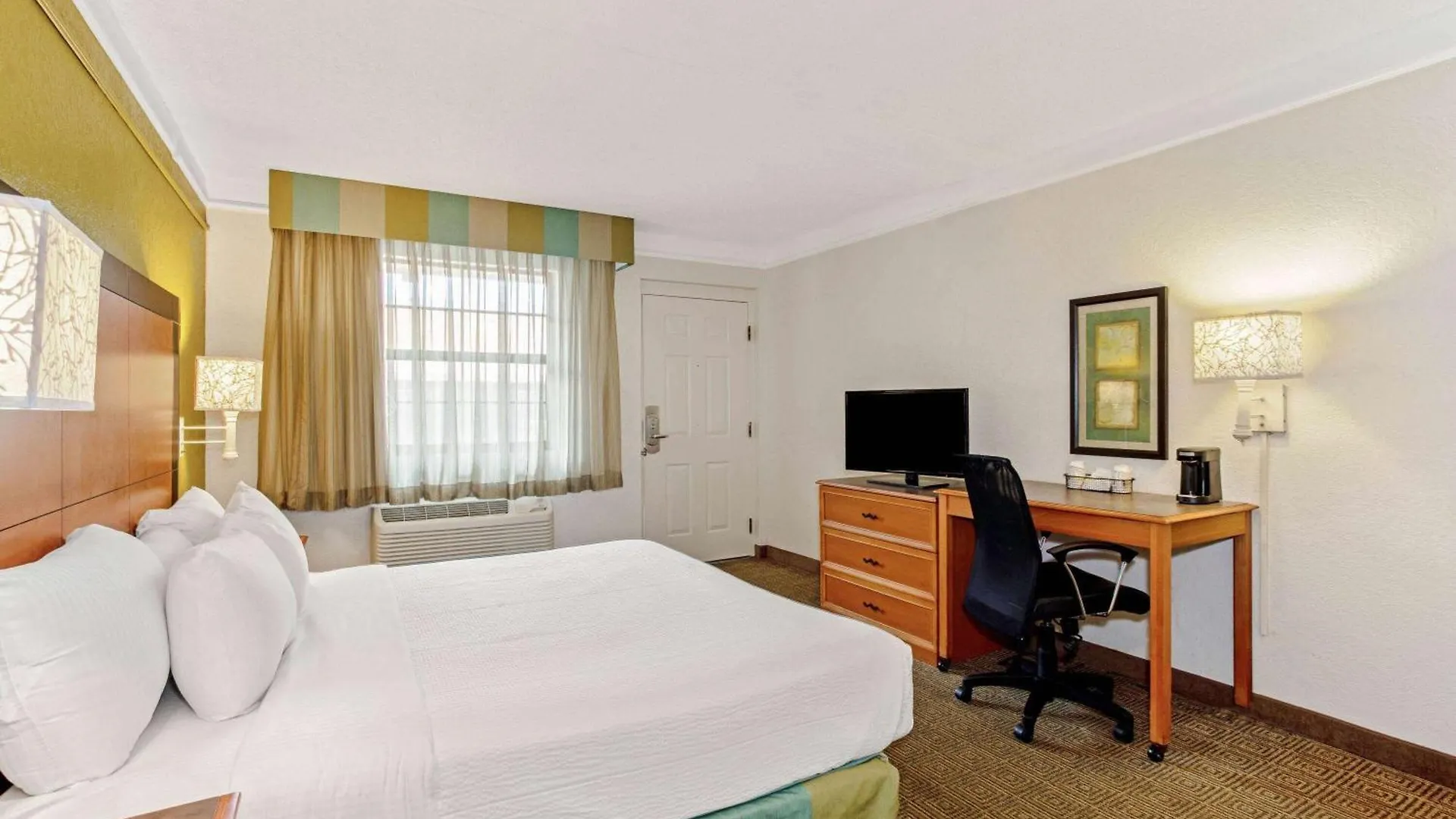 La Quinta Inn By Wyndham Orlando Airport West United States