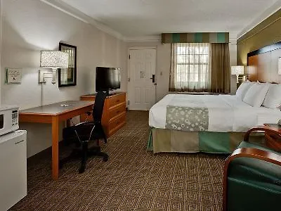 La Quinta Inn By Wyndham Orlando Airport West Hotel